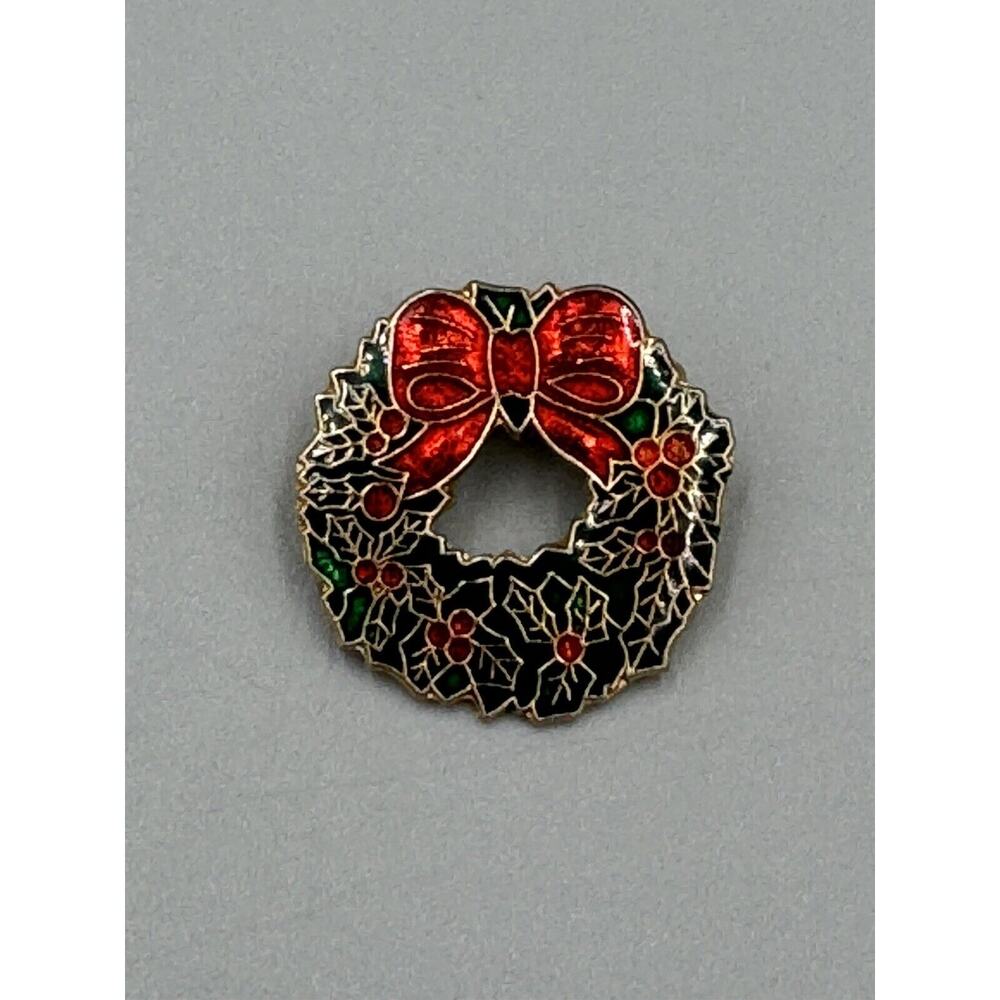 Vintage Christmas Wreath Enamelware Lapel Pin Brooch